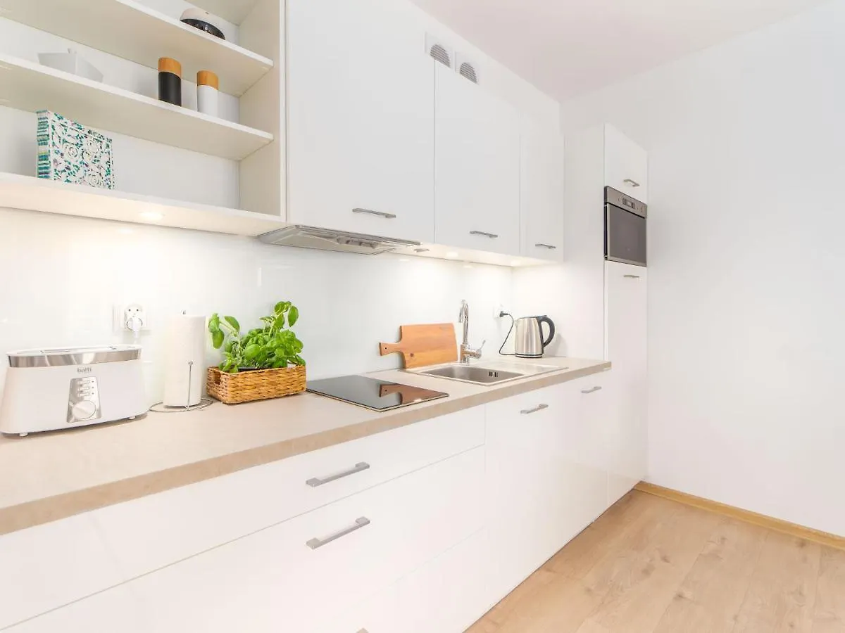 קולובז'ג Seashell Apartment